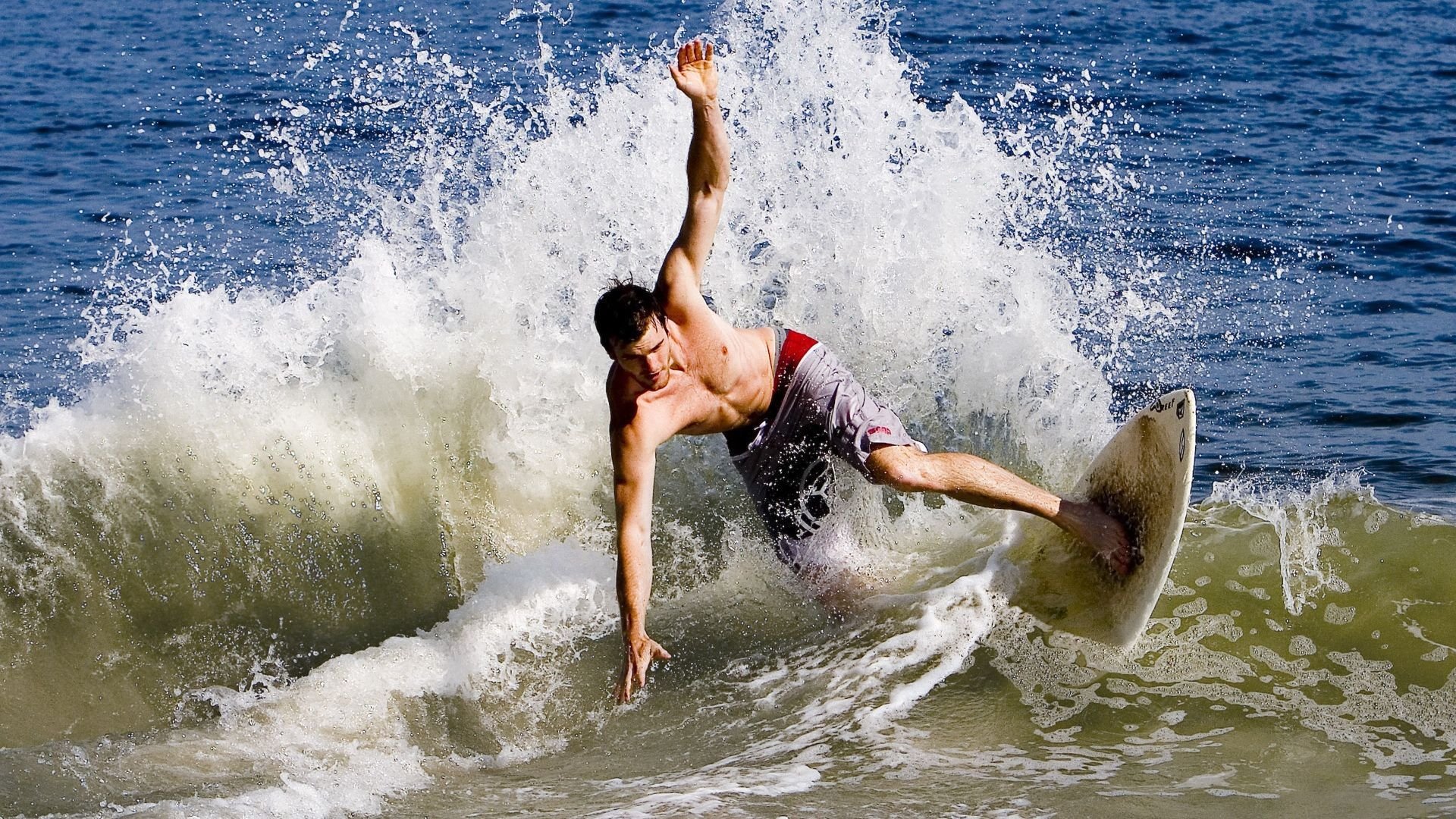 世界杯第三轮:墨西哥净胜球之差命悬一线 哭别小组赛舞台